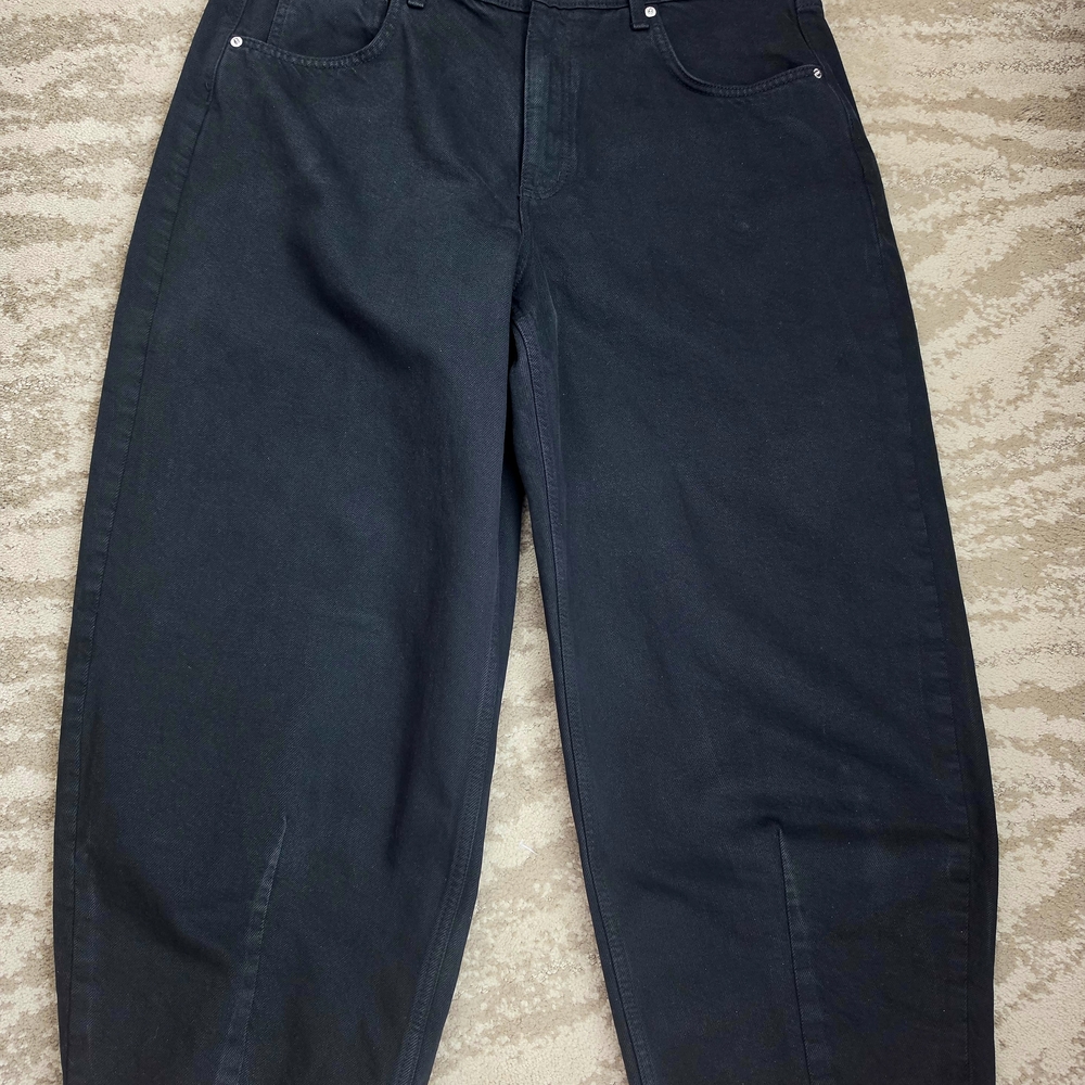 Universal Thread Denim Barrel Ankle Jeans
